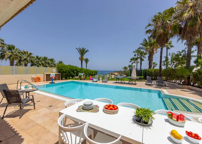 Sunnyvillas: 4br Seafront Villa*private Pool*bw44 *
